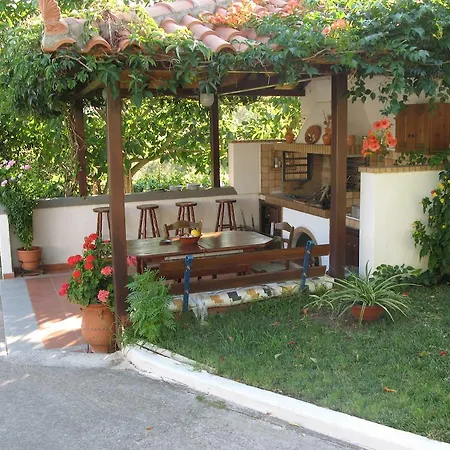 Alexandra Sofia Apartmán Stafylos