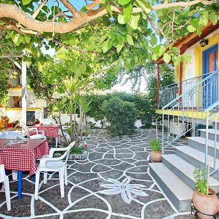 Alexandra Sofia 스타피로스